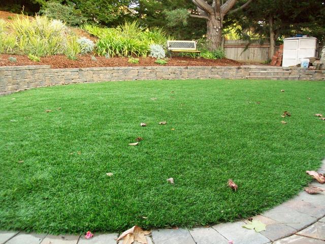 Aptos Synthetic Lawn